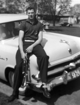 Phil Hennings at the CNE (1956)
Submitted by Phil Hennings
Keywords: 1956