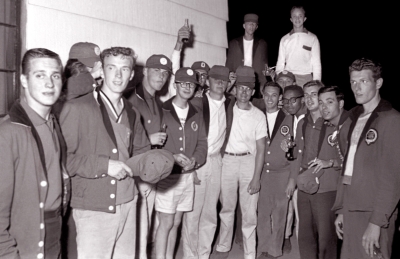 a bunch of the guys (Falconer, 1960)
Very Back:  Ronn Prokop, Glen Copp;
Front Row: Al Punkari, Len Perrin, Bob Owen, Jim Fletcher, Henry Beben, Warren Mills, Harry Clark, Hector Roberts, Glenn Durish, Joe Gianna, Ivor Bramley
Photo by Don Daber
Keywords: 1960