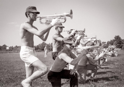 Optimists practicing Duck & Spin (Falconer, 1960)
Photo by Don Daber
Keywords: 1960