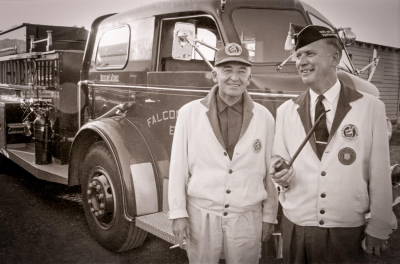 Bernie Beer and Mr Baggs (Falconer, 1960)
Photo by Don Daber
Keywords: 1960