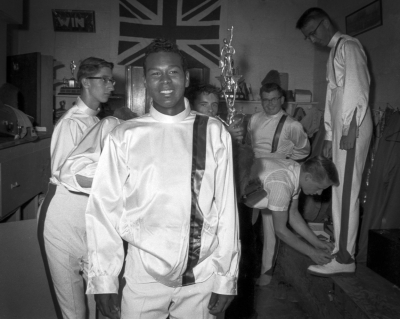 Guys from Del (first time in new uniforms, 1960)
This was probably the first time Del wore their new uniforms because Don was there. 

Photo by Don Daber
Keywords: 1960