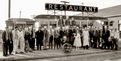 Toronto Optimists members at the docs in Toronto (1960)
Photo by Don Daber
Keywords: 1960