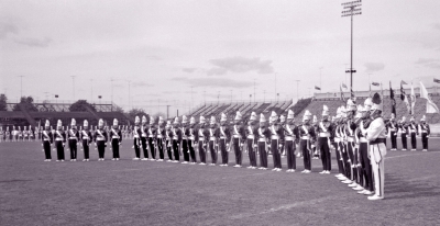Toronto Optimists with Royalaires on starting line (Nationals, Hamilton, 1960)
Photo by Don Daber

Keywords: 1960