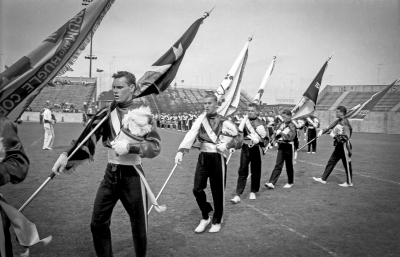 Optimists leaving the field (Nationals, Hamilton, 1960)
Photo by Don Daber
Keywords: 1960