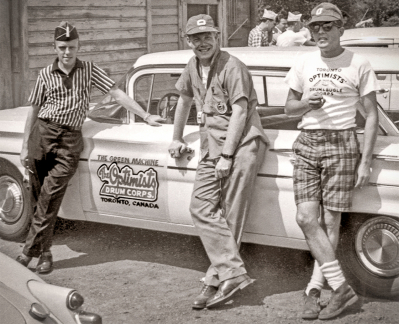Clare Reid, Don Daber and Mike Andrews (Rochester, 1960)
Photo by Don Daber
Keywords: 1960
