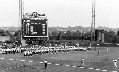 Audubon All Girls (The Dream, Jersey City, 1960)
Photo by Don Daber
Keywords: 1960