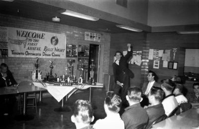 Ivor Bramley making a point, Toronto Optimists (First Rally Night, 1960)
Photo by Don Daber
Keywords: 1960