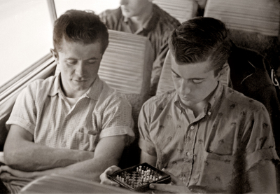 Doug McPhail and Glen Durish playing chess, Toronto Optimists (1960)
Photo by Don Daber
Keywords: 1960