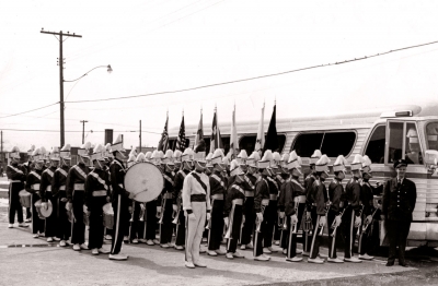 Toronto Optimists boarding the corps bus, 1961 style
Submitted by Colin Hedworth
Keywords: 1961