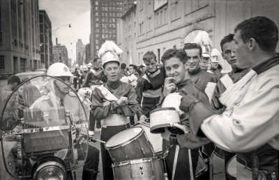 A cop, Len Perrin, Ronn Prokop, Frans Rood, Ron Kaiser, Orest Burak, Mark Wicken?, Colin Hedworth and Ivor Bramley (Hatari Parade, Toronto, June 25, 1962)
Photo by Don Daber
Keywords: 1962