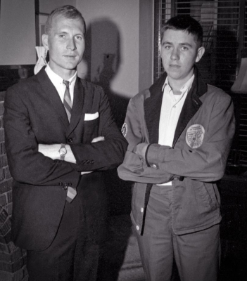 Barry Bell & Doug MacKenzie (1962)
Photo by Don Daber
Keywords: 1962