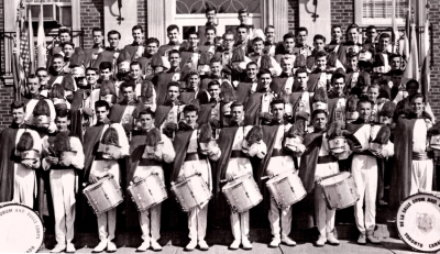 De La Salle, on the steps of the school (about 1962)
Keywords: 1962