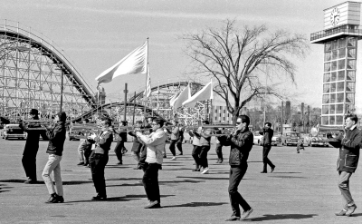 Toronto Optimists rehearsing at the Shell Tower (CNE, 1964)
Photo by Don Daber
Keywords: 1964