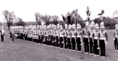 Toronto Optimists on the Finish Line (1964)
Horns (right - Left)
Bob Keenan, Gary Corbett, Bill Holloway, Bob Rivers, Doug MacKenzie, Roman Perohanycz, ?, Larry Greenwood(?), Doug Shearer, Mike Thys, Terry McColskey, Peter Burton, ?, Dave Watt, Barry Radford...

Photo by Don Daber
Keywords: 1964