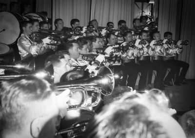 Canada's Marching Ambassadors (Indoor, 1964)
Photo by Don Daber
Keywords: 1964