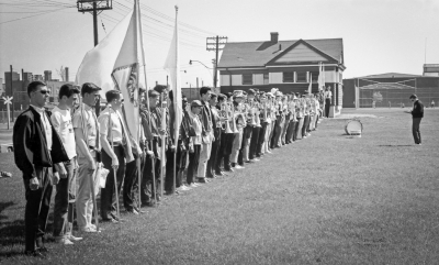 Don Daber doing roll call, Toronto Optimists (Keating Park, 1964)
Photo by Don Daber

L-R: Gene Chepswick, ?, Marcel Smolinski, ?, ?, Ron Cooper, ?, ?, Dave Harris, Vern Johansson, Bill Hannah, Terry McKolskey, ...
Keywords: 1964