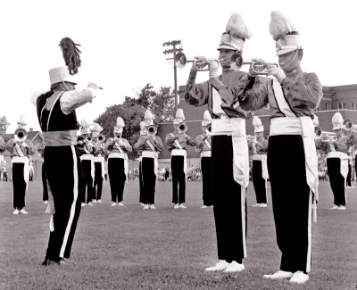 Toronto Optimists, soloist Bill Holloway and Doug MacKenzie, (Menominee, MI, 1964)
Photo by Don Daber
Keywords: 1964