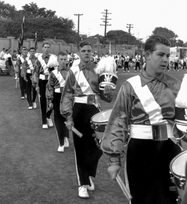 Cavaliers leave the field (Menominee, MI, 1964)
Photo by Don Daber
Keywords: 1964