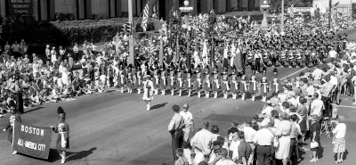 Boston Crusaders (Great Circus Parade, Milwaukee, WI, 1964)
Photo by Don Daber
Keywords: 1964