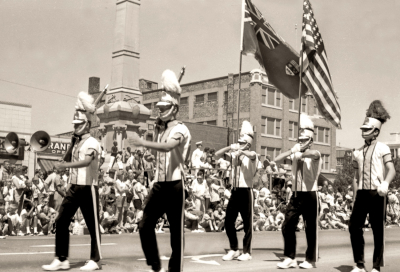 Toronto Optimists National Party wearing summer parade tops (Racine, WI, 1964)
Photo by Don Daber
Keywords: 1964