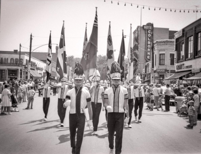 Toronto Optimists in summer parade uniform (Sarnia, 1964)
Photo by Don Daber
Keywords: 1964