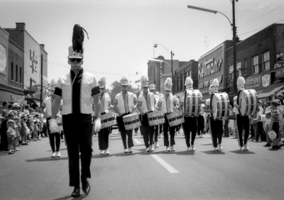 Toronto Optimists wearing summer parade tops (Sarnia, 1964)
Photo by Don Daber
Keywords: 1964