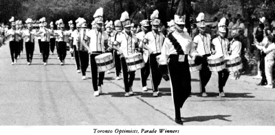 Blue & Gold Parade, midwest (1964)
Keywords: 1964