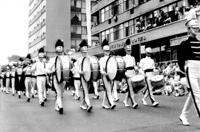 De La Salle on parade (Yonge St, Toronto, 1964)
Photo by Elaine Carell
Keywords: 1964