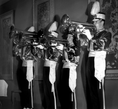 L-R: Paul Thompson, Ray and Dennis Roussel and Wayne Dean, Toronto Optimists brass quartet (Individuals, 1968)
Photo by Don Daber
Keywords: 1968
