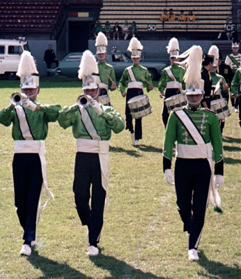 Toronto Optimists with Ron Chong, Dennis Roberts and Vern Johansson (DM) in front (Nationals, Kingston Ont., 1968)
Photo by Eric McConachie
Keywords: 1968