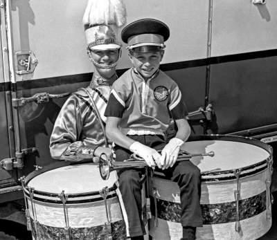 Promo Shot with Toronto Optimists and Optimist Cadets (1969)
Photo by Don Daber
Keywords: 1969