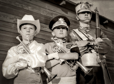 Promo shot showing a member of the Optimist Lancers, Optimist Cadets and the Toronto Optimists (1970)
Photo by Don Daber
Keywords: 1970