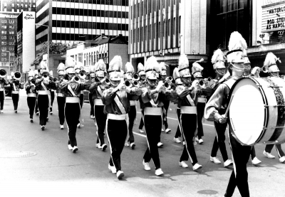 Toronto Optimists (Parade on Bloor St, 1971)
Photo by Don Daber
Keywords: 1971