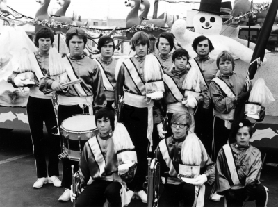 after a Santa Claus Parade (1971)
Rear: Richard Gastmeier (Kitchener), Paul McCusker, Ed Martin, Peter McCusker (all of Guelph) drummer Bob Cook, Vic Score Jr.
Front: Paul White, baritone Doug May 

Can anyone supply names?

Photo by Don Daber
Keywords: 1971