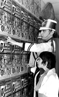 Photo presentation for 1972 Shrine Show
Photo by Don Daber
Keywords: 1972