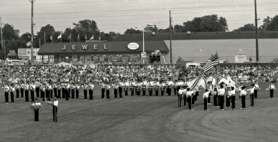 Unknown corps (Michigan City, 1976)
Photo by Bob Carell
Keywords: 1976