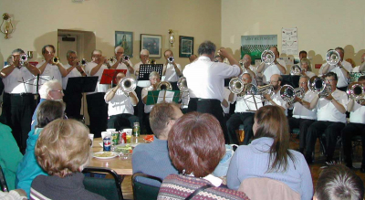 Alumni corps performing at the Legion (2003)
Keywords: 2003