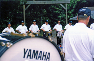 Optimists Alumni drumline (Optimists Reunion, 2003)
Keywords: 2003