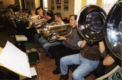 Optimists Alumni rehearsing (2003)
Keywords: 2003