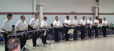 Optimists Alumni drum line (2003)
Keywords: 2003