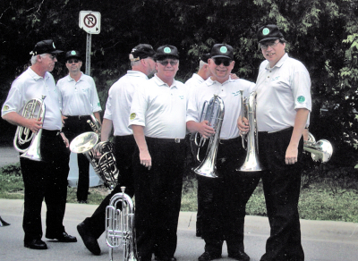 Optimists Alumni, Canada Day parade (Cambridge, 2004)
Photo submitted by Joe Lasko
Keywords: 2004