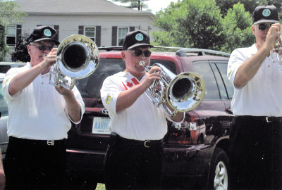 Optimists Alumni, Canada Day parade (Cambridge, 2004)
Photo submitted by Joe Lasko
Keywords: 2004
