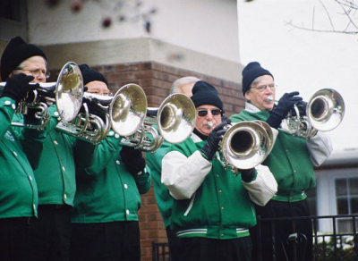 Warming up for the Santa parade (Bowmanville, 2005)
Photo submitted by Susan Roberts
Keywords: 2005