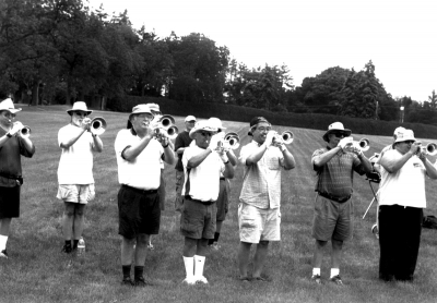 The Boys of Summer (Seneca College, 2005)
L-R:
Toby Frechette. Bob Carell, Bob Keenan, Warren Berger, Ron Chong, Joe Gianna, Gary Corbett

Photo taken by Eric McConachie
Keywords: 2005