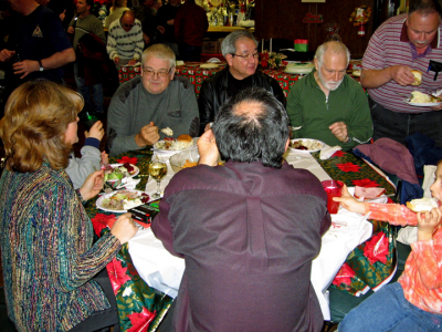 Christmas Party (2005)
Photo by Phil Hennings
Keywords: 2005