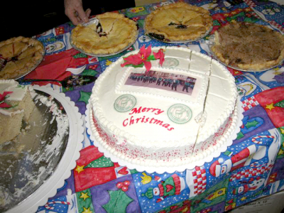 The Cake!, Christmas (2006)
Photo submitted by Phil Hennings
Keywords: 2006