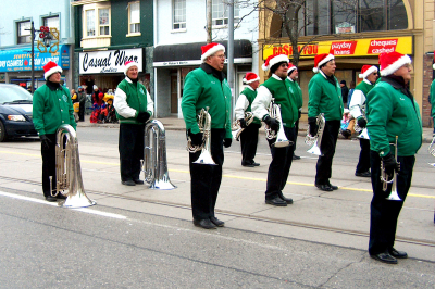 Optimists Alumni (Etobicoke Lakeshore Santa Claus Parade, 2006)
Photo submitted by Jennifer Nolan
Keywords: 2006