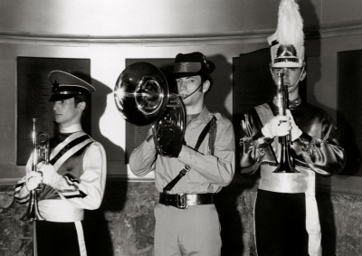 reps from LaSalle, 27th Lancers and Optimists - Probably an advert for the Shriners show
Photo by Don Daber
Keywords: 2006