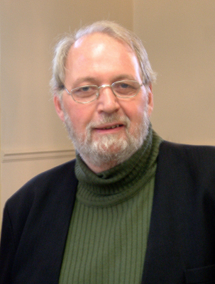 Paul Thompson, assistant musical director of the Alumni Corps (2006)
Photo by Frans Rood
Keywords: 2006