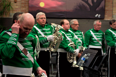 Optimists Alumni in warmup room (Simcoe, 2008)
Photo by Marcel Smolinski
Keywords: 2008